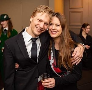 Meet your Posher, Catherine